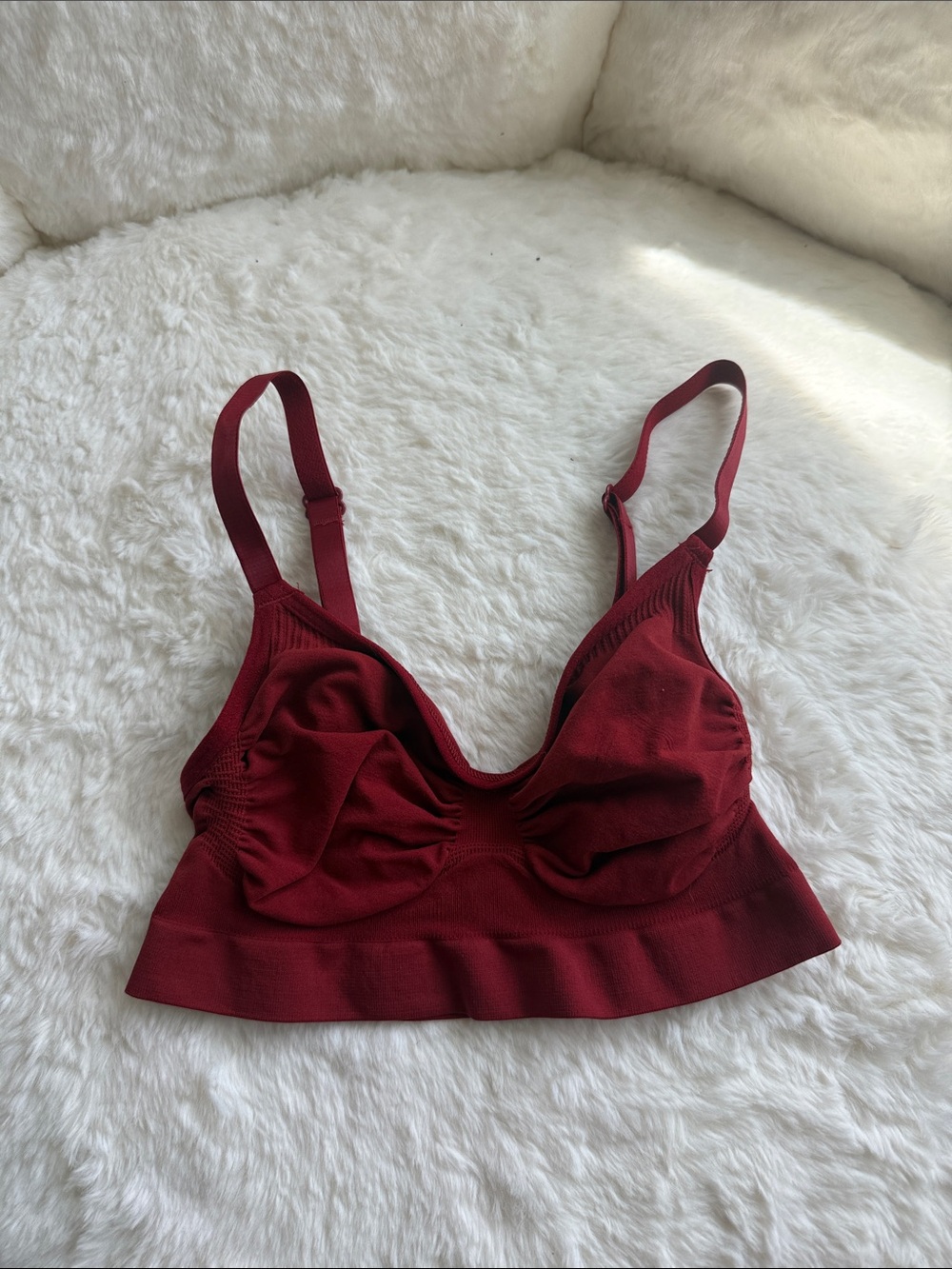 Skims Seamless Sculpt Bra bralette red shapewear shape
wear